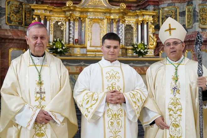 Biskup Bože Radoš za đakona zaredio Petra Krašeka iz Župe svete Marije Magdalene u Ivancu